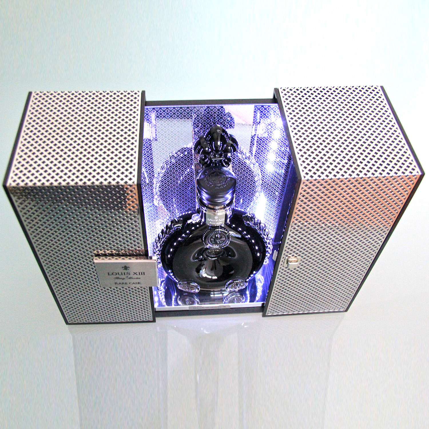 Remy Martin Louis XIII Rare Cask LED Box