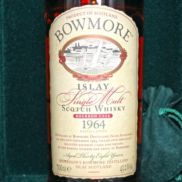 Bowmore 1964 38 Years Old Bourbon Cask Front Label