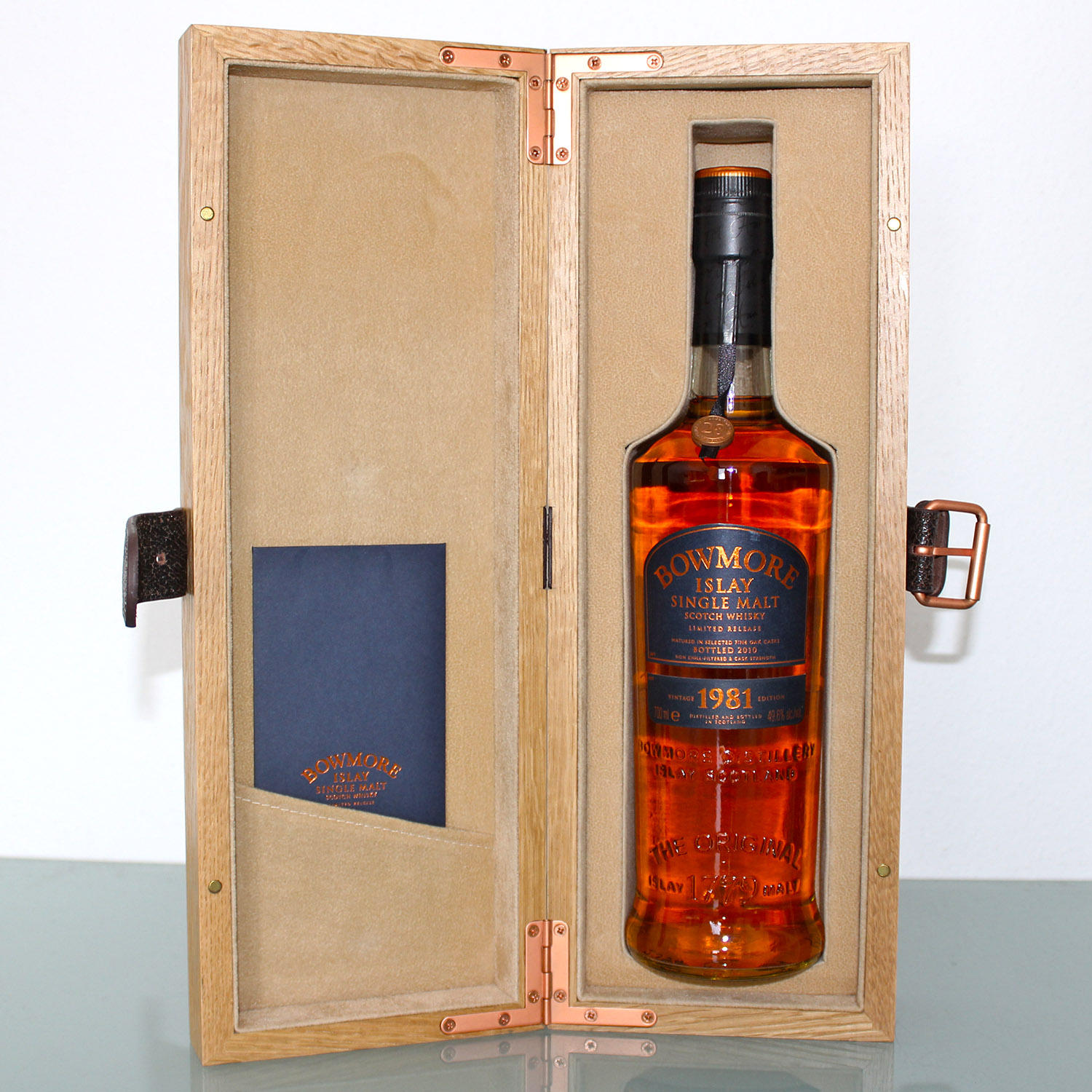 Bowmore 1981 28 Years Single Malt Scotch Whisky Box