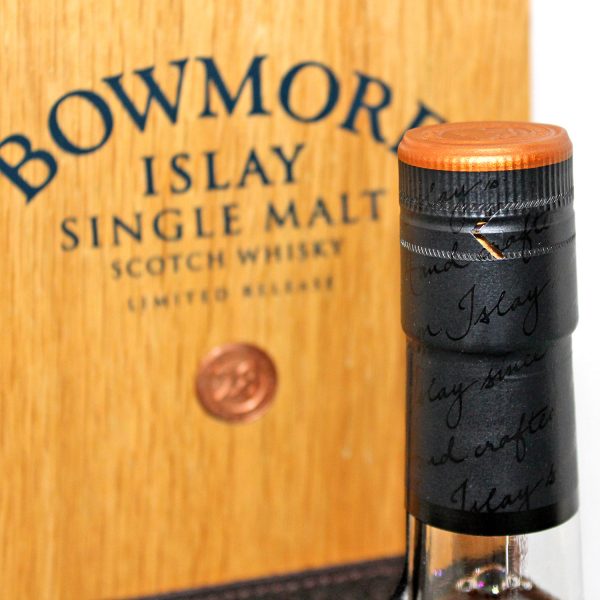 Bowmore 1981 28 Years Single Malt Scotch Whisky Capsule