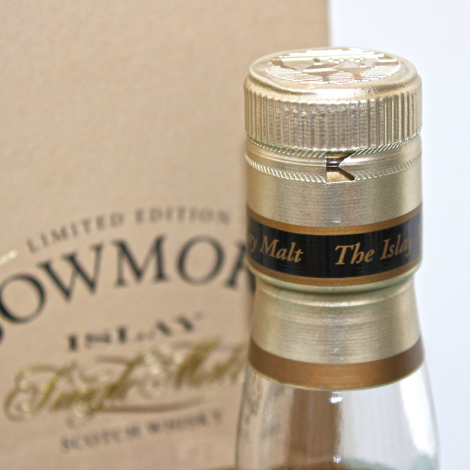 Bowmore 1989 16 Years Cask Strength Single Malt Scotch Whisky Capsule