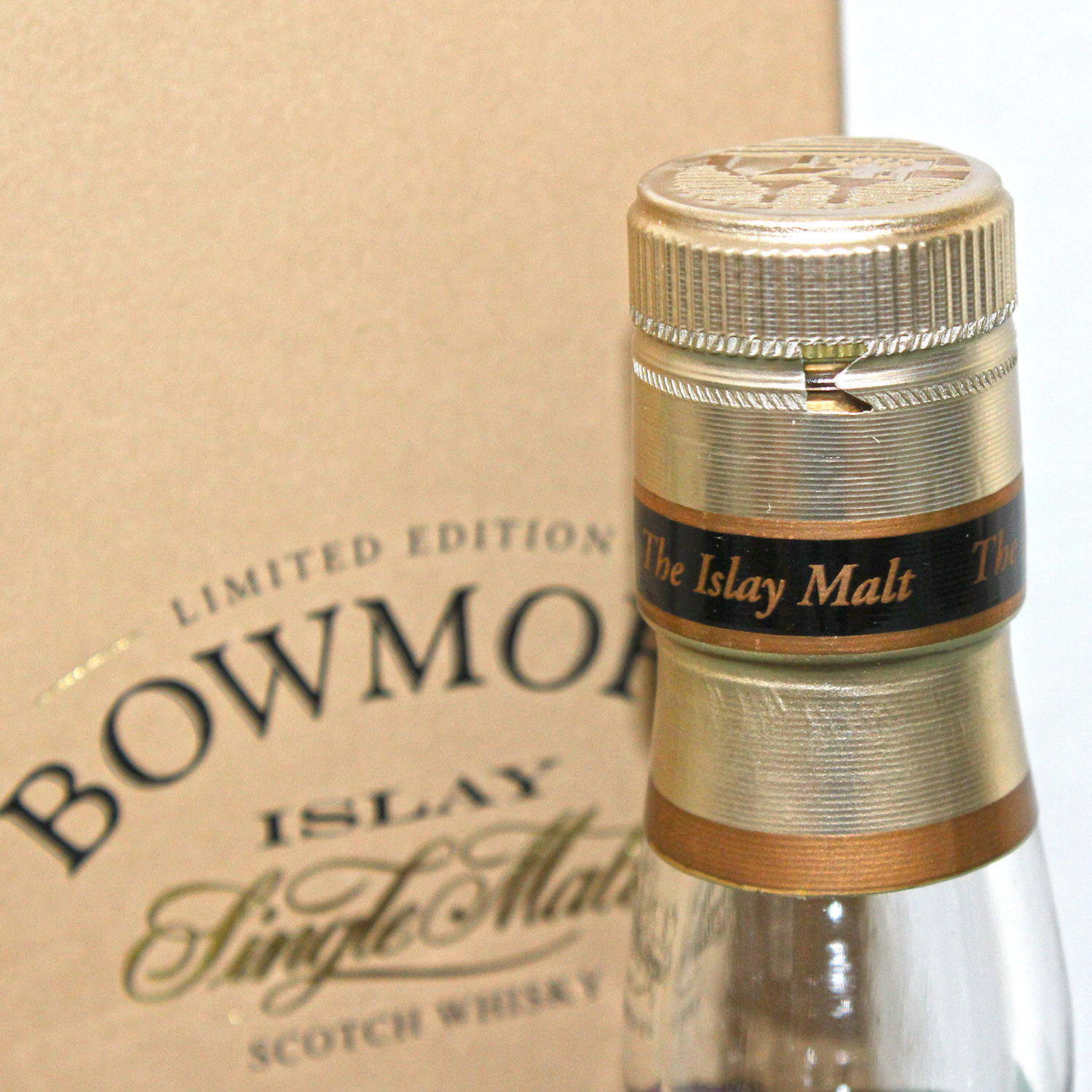 Bowmore 1991 16 Years Port Matured Single Malt Scotch Whisky Capsule