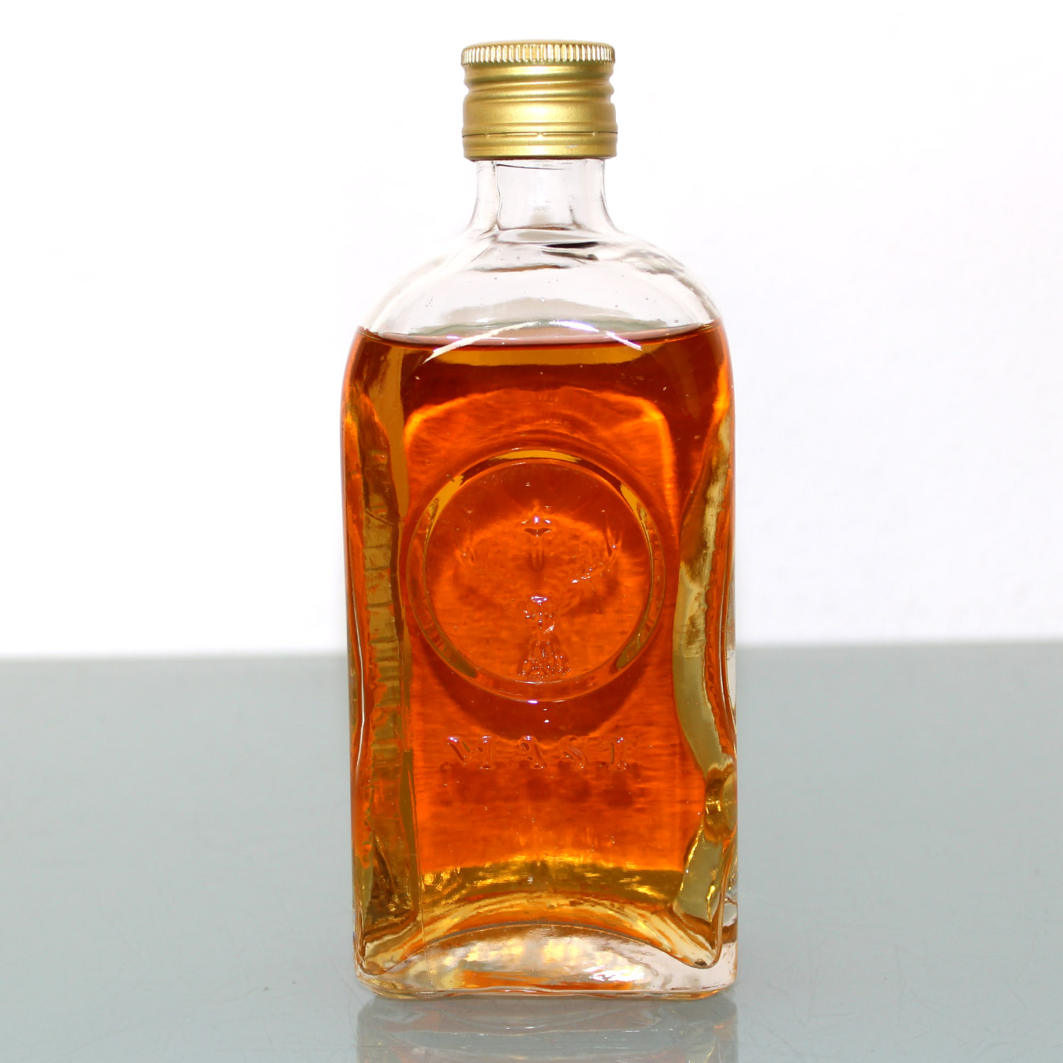 Jägermeister W. Mast Jamaica Rum Verschnitt back