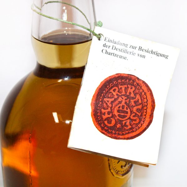 Chartreuse Gelb Liqueur Voiron tag