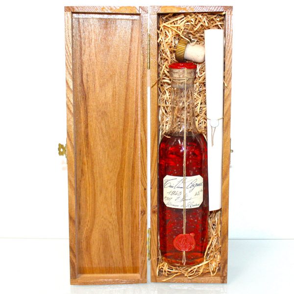 Lheraud 1943 Tres Vieux Cognac box
