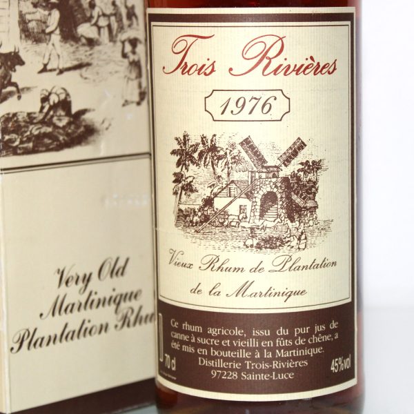 Trois Rivieres 1976 Rhum label