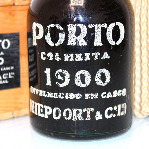 1900 Niepoort Porto Colheita label